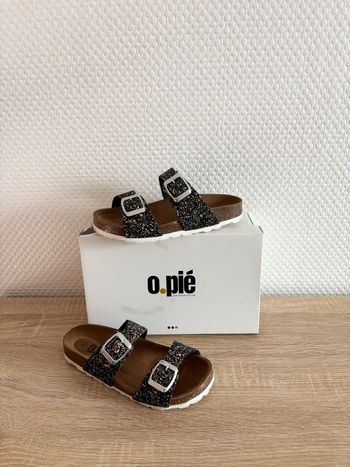 Sandales en cuir pailletée O.Pié 🌸