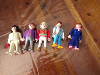 Lot de 5 personnages Playmobil