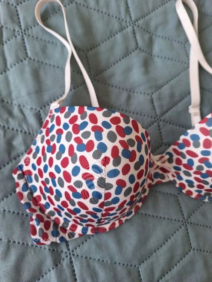 soutien-gorge taille 95 C - photo numéro 3