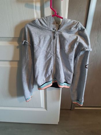 Veste zippée à capuche