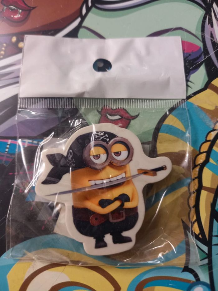 Lot de 2 gommes minions - photo numéro 3