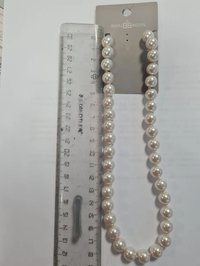 Collier de perles ras de cou 🤍 - photo numéro 3