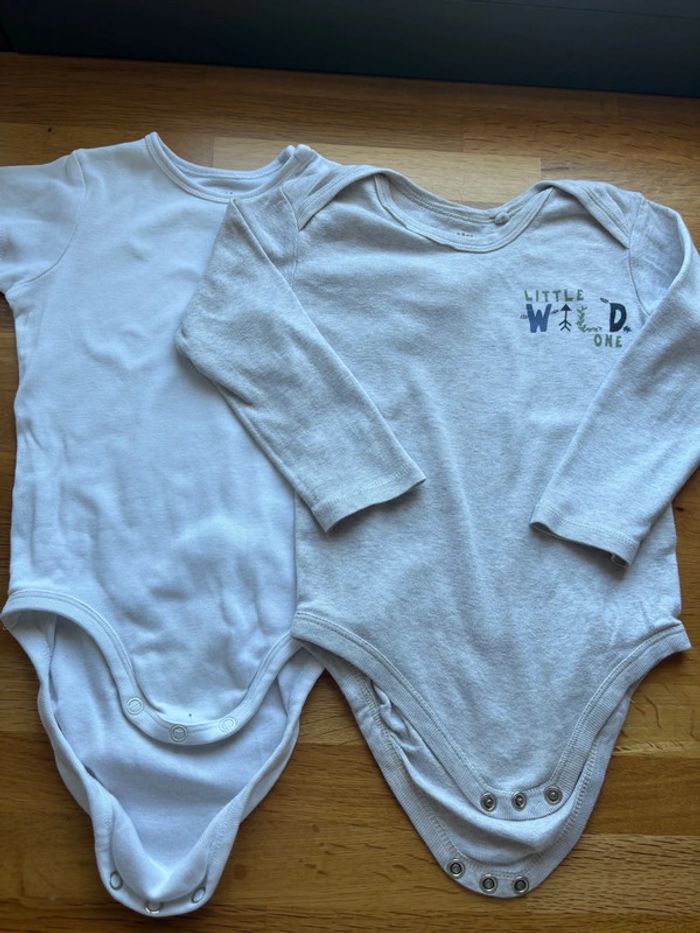 Lot 2 bodies 2 ans 92 cms garçon