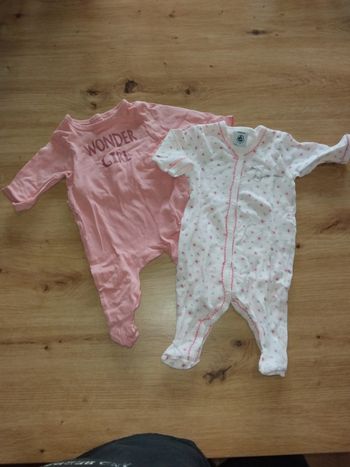 2 pyjamas léger taille naissance