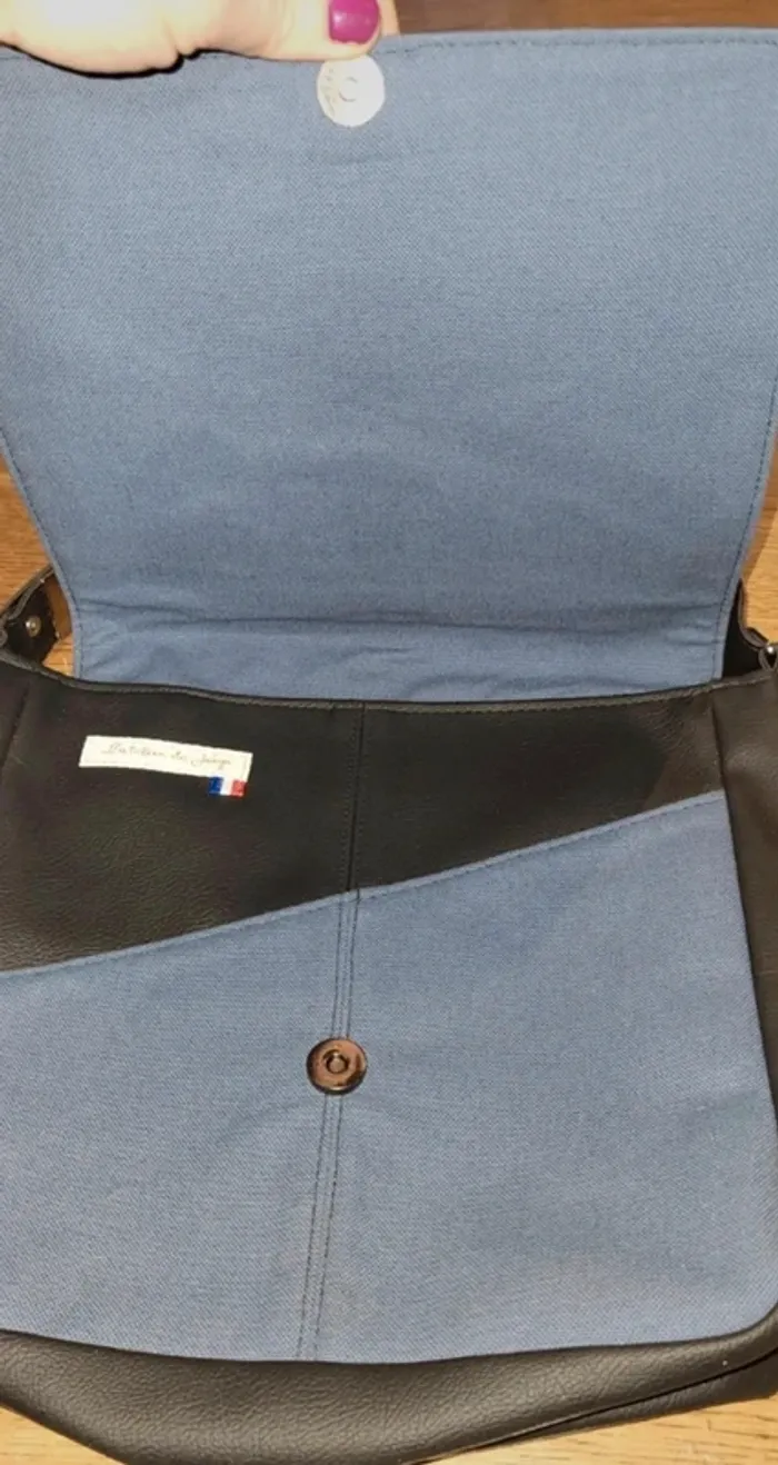 Sac bandoulière atelier de Jango - photo numéro 3