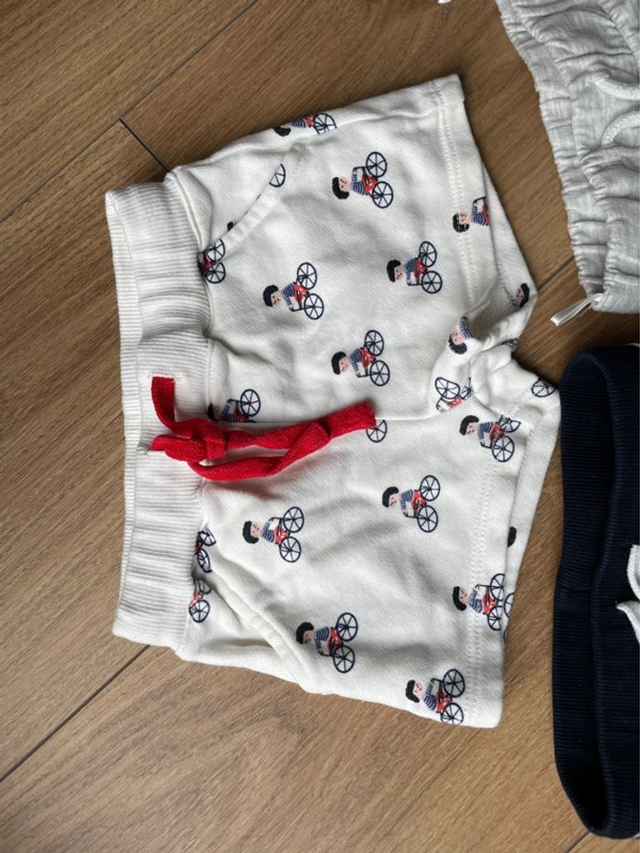 Lot vêtements 3 short garçon pantacourt été printemps 9mois - photo numéro 4