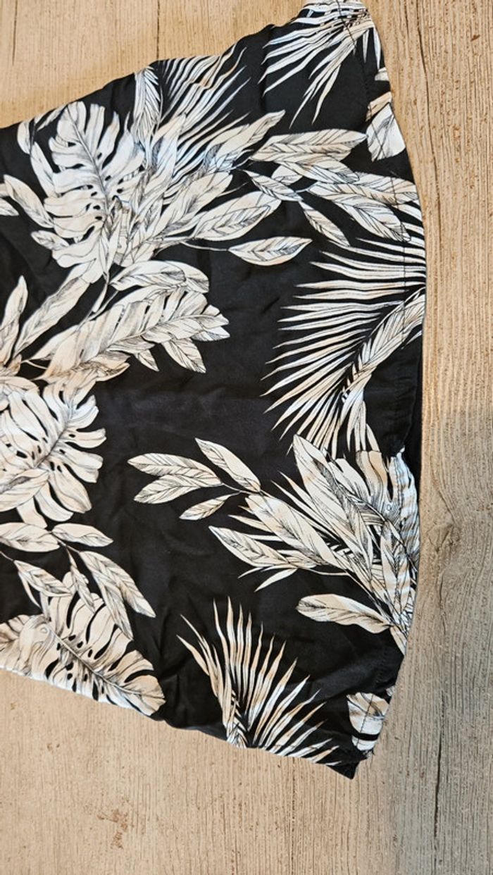 Blouse noire à dessin blanc, manches coirtes, broderie, Camaïeu, taille XS, neuve - photo numéro 4