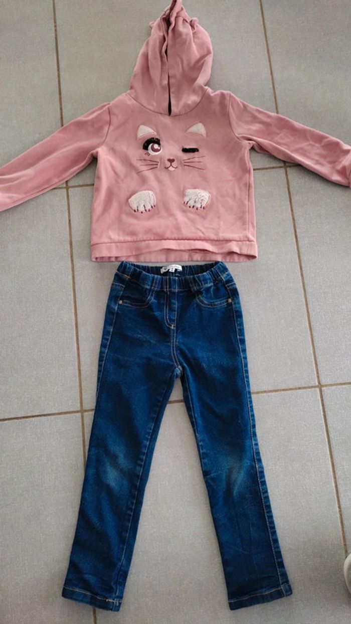 Ensemble sweat / jean T.5 A