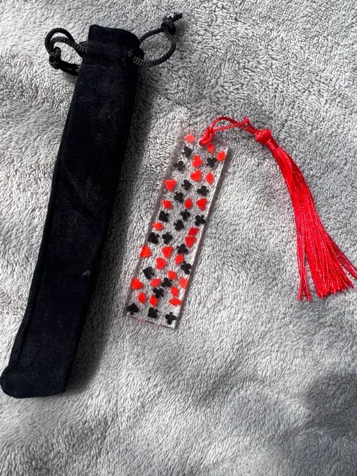 Petit marque page - jeu de carte - noir - rouge