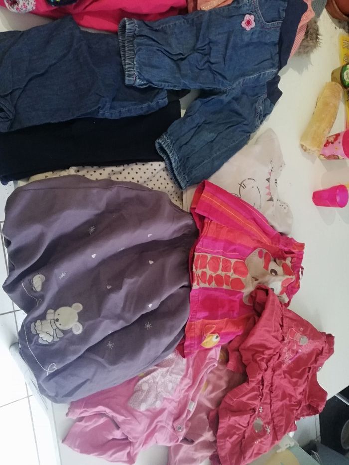 Lot vêtements fille - photo numéro 2