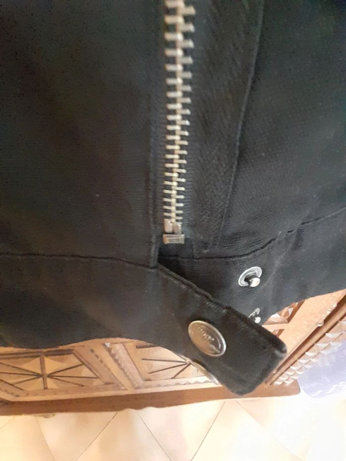 Veste noire - photo numéro 4