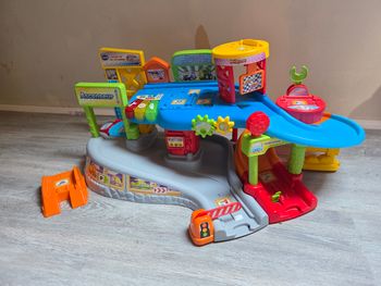Garage tut tut bolide