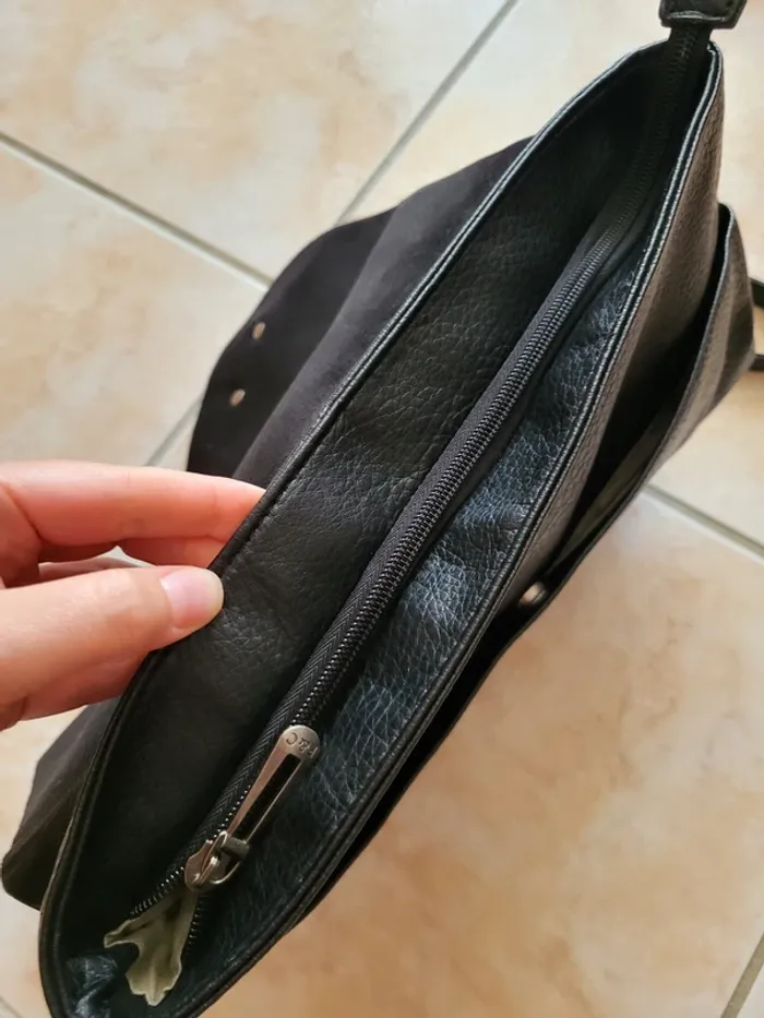 Sac à dos noir - photo numéro 8