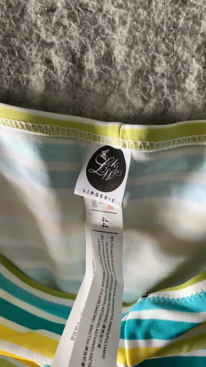 Maillot taille 44 - photo numéro 2