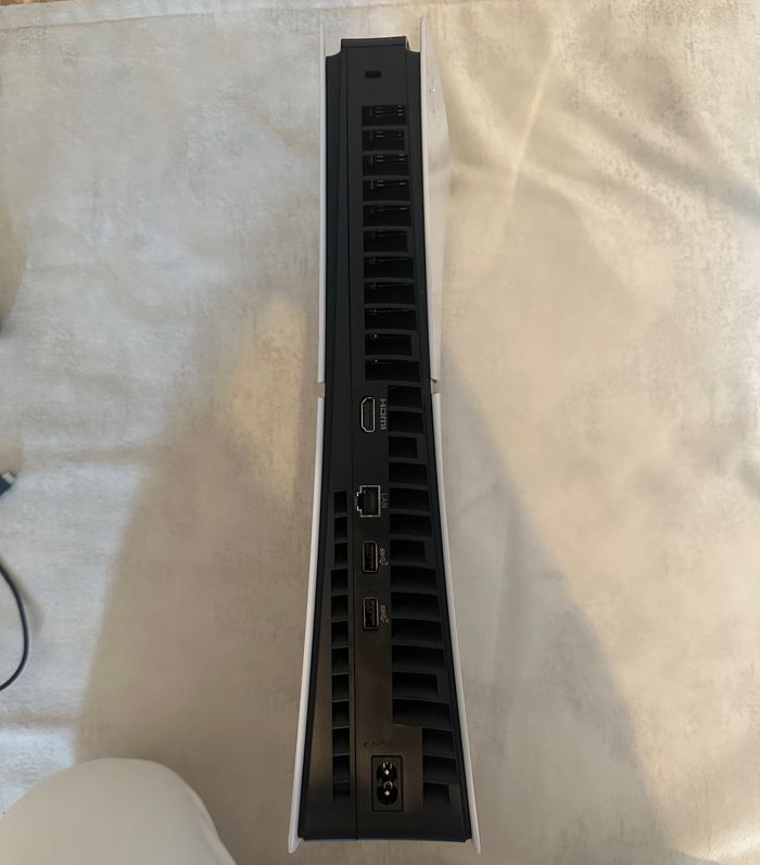 Sony PS5 Digital Edition Console - Blanc - photo numéro 3