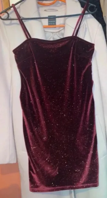 Robe soirée chic bordeaux