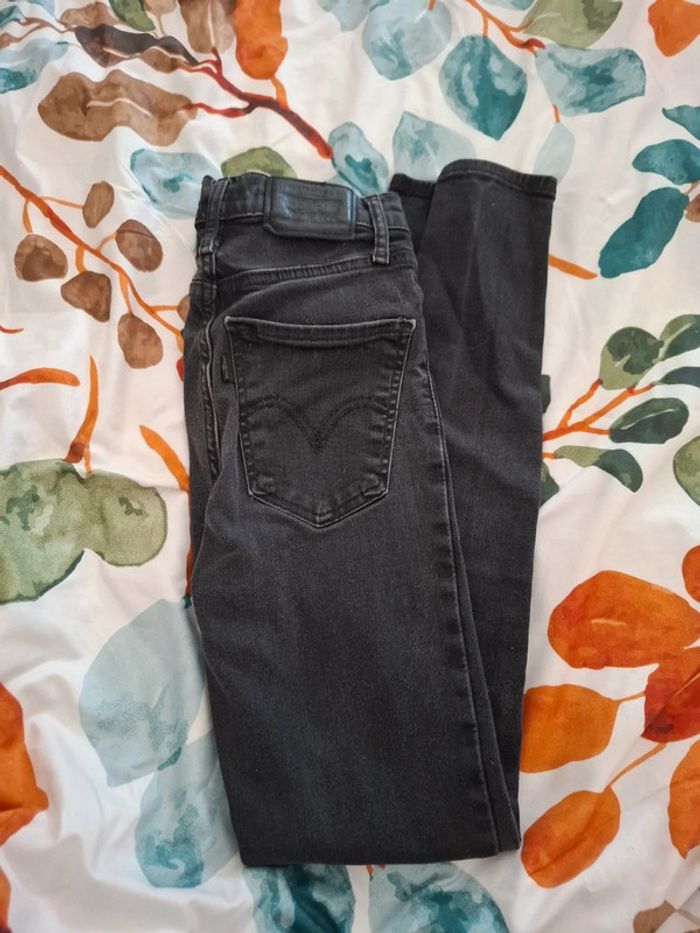 Jeans noir Levi's mile hight super skinny 🥨 - photo numéro 3