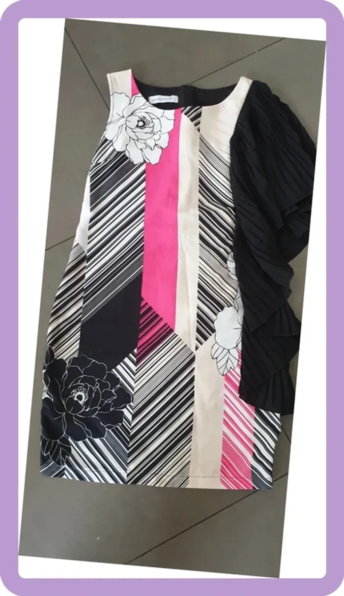 Robe chic Rinascimento S, neuve
