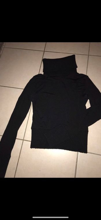 Pull col roulé