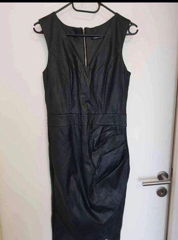 Robe  style  cuir  taille 38