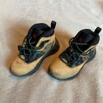 Chaussures de marche timberland 24