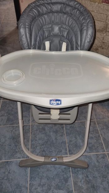 Chaise haute