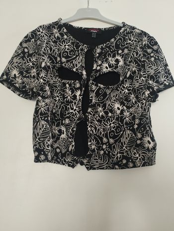 Top court Jennyfer taille M