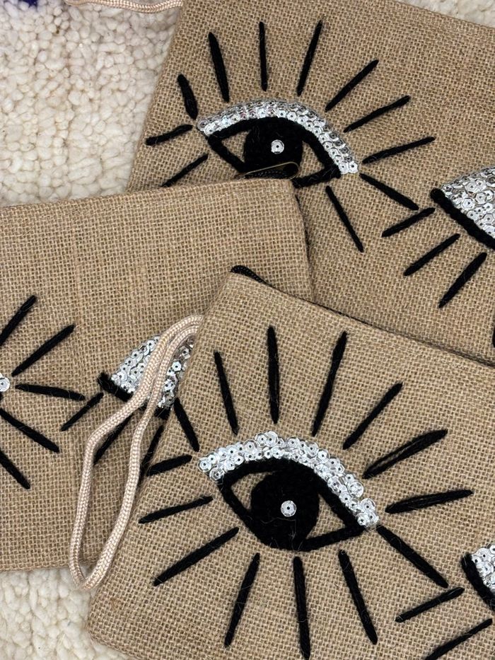 Pochette jute - motifs œil brodé - laine - photo numéro 2