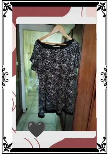 T-shirt noir et blanc tacheté passants taille M/38