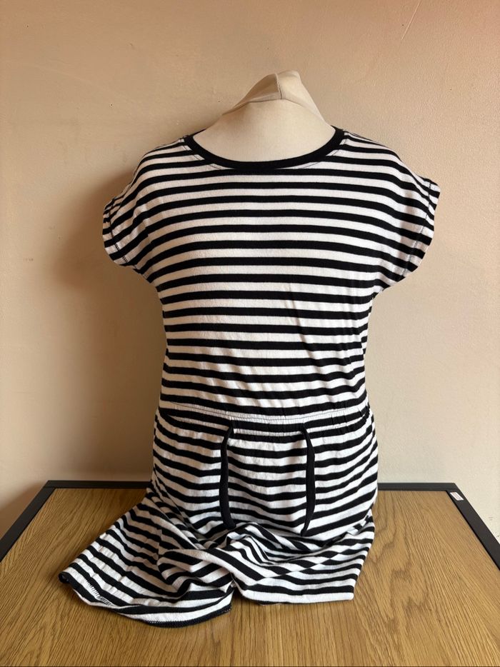 Robe fille taille 134/140