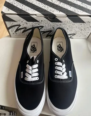 Vans Authentic L Black 46