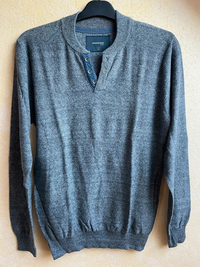Pull gris foncé homme