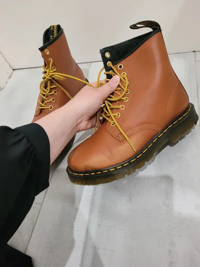 Dr.Martens 1460DM's Wintergrip, taille 40 - photo numéro 4