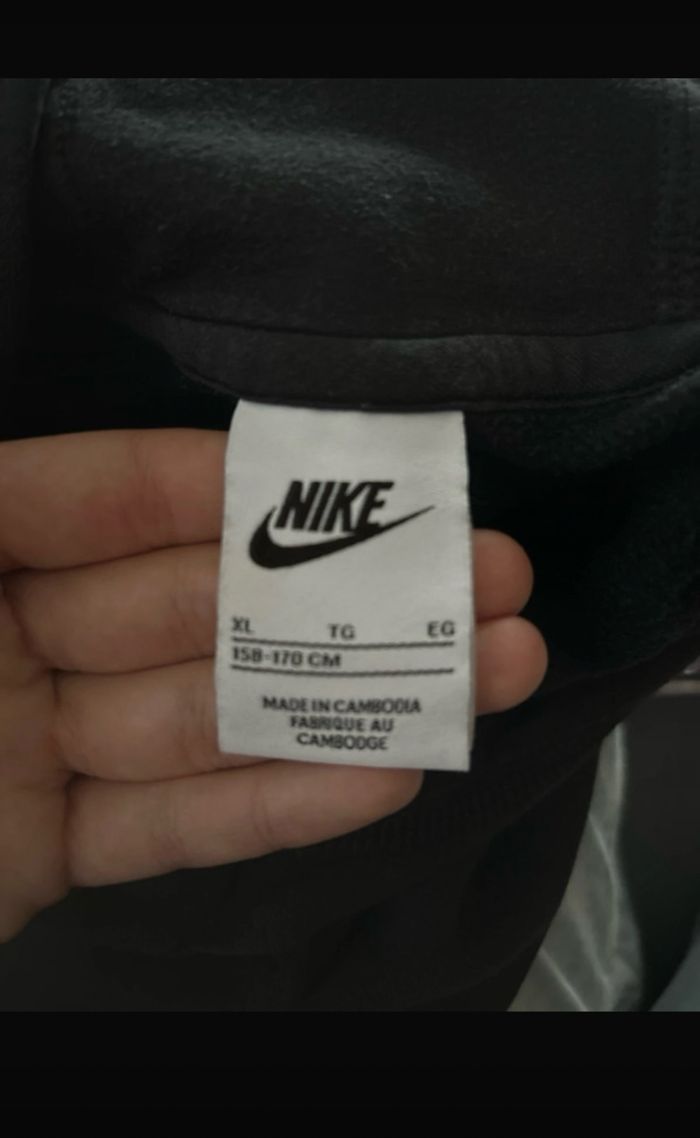 Pull Nike - photo numéro 2