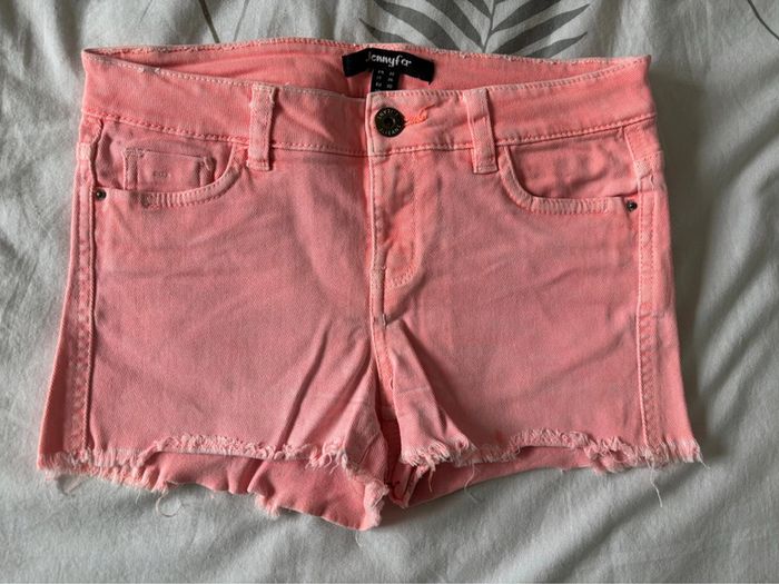 Short couleur orangé taille 32