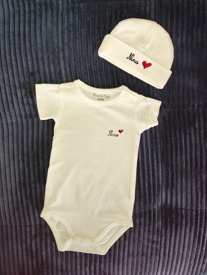 Ensemble Bodie et bonnet personnalisé  naissance