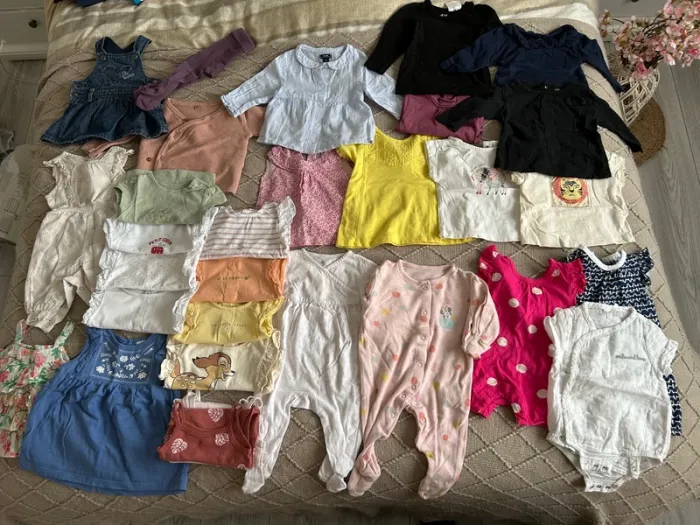Gros lot de vêtements bébé fille 3 mois - photo numéro 3