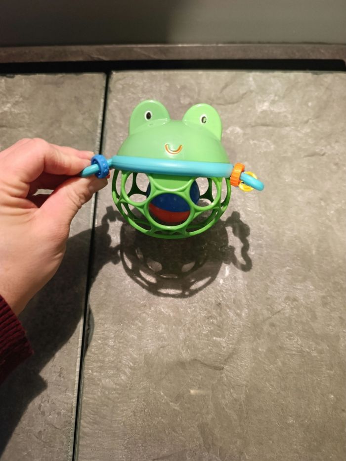 Lot de jouets bébé