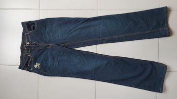 . Jeans  Taille 40