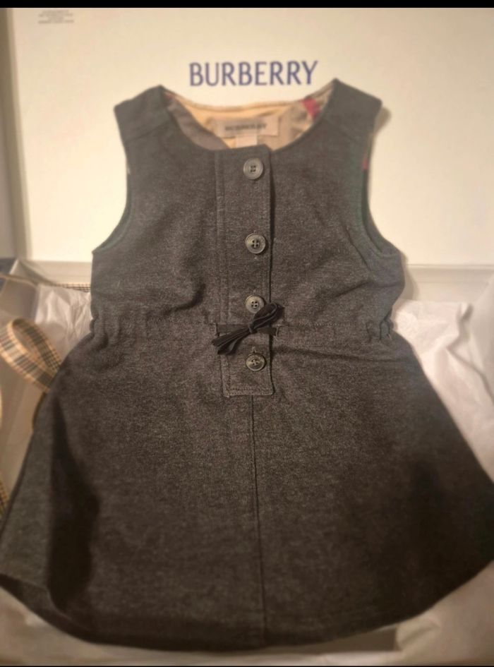 Lots vêtements bb 6. 12 mois burberry - photo numéro 9
