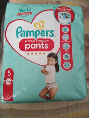 Couches Pampers 