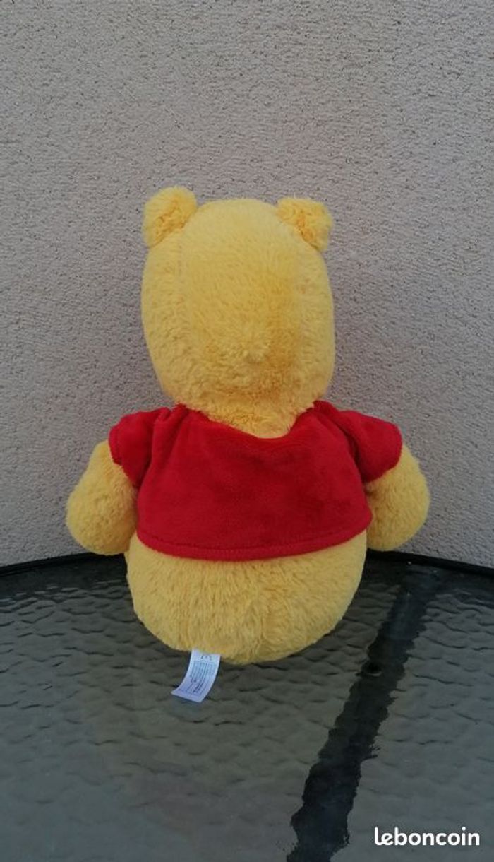 Peluche Disney Winnie. - photo numéro 4