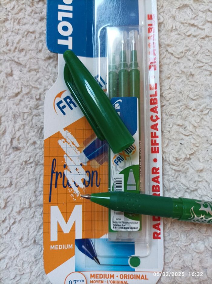 Stylos pilot frixion vert + recharges 0.7mm - photo numéro 2