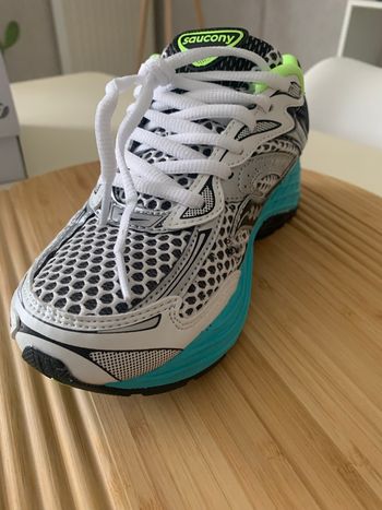 Baskette sport saucony 