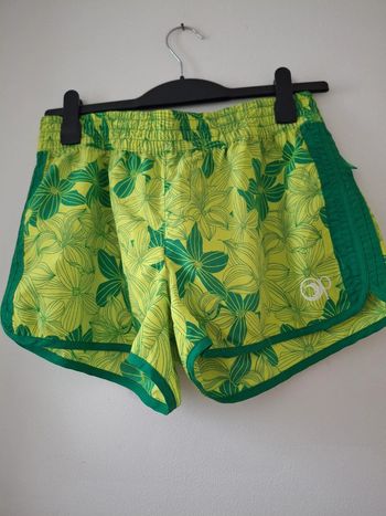 Short de plage/surf vert clair et foncé - taille 14 - neuf