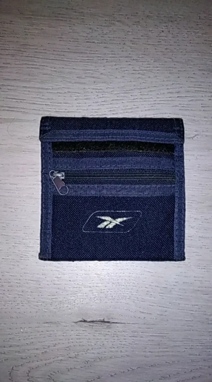 Porte monnaie vintage multi poches Reebok