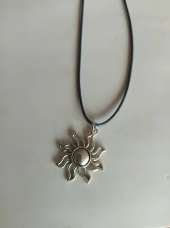 Collier soleil 🔸 neuf