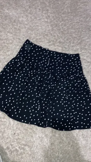 Jupe noire à pois