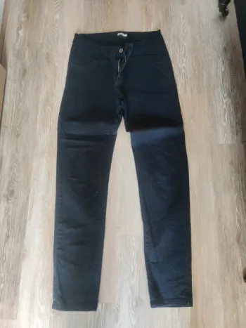 Pantalon noir droit
