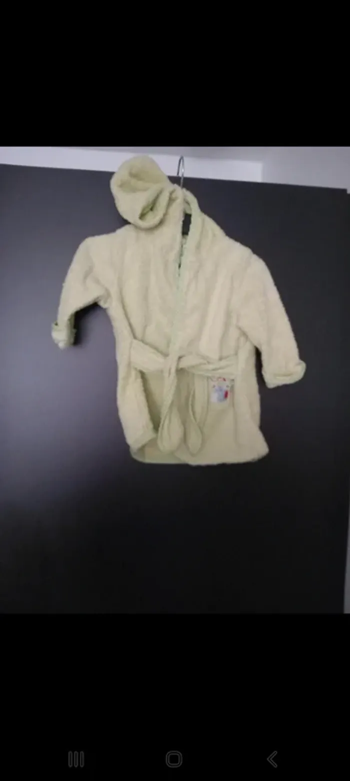 Lot vêtements bebe taille 9mois - photo numéro 5